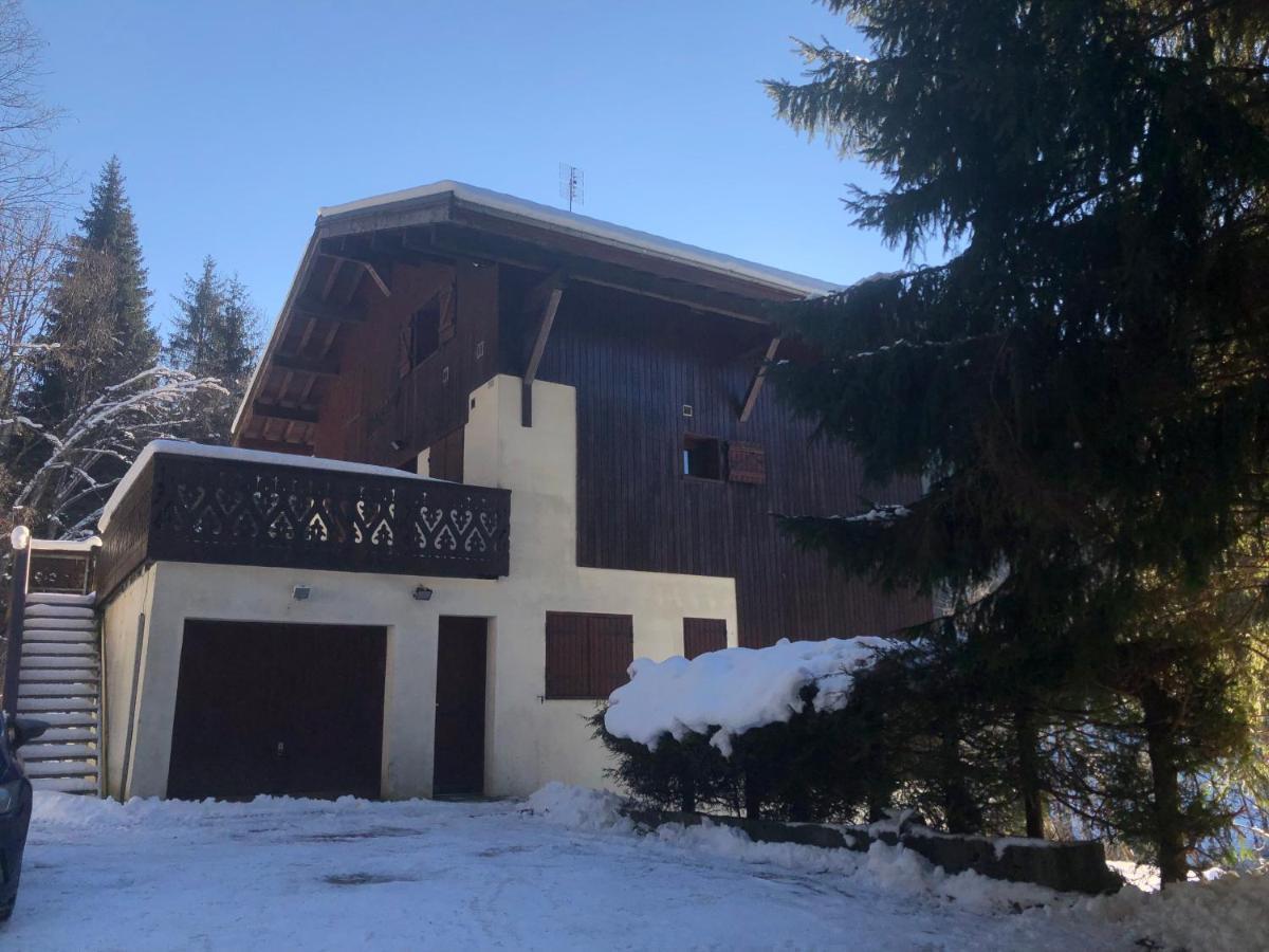 Chalet en pleine nature avec 2 appartements pour 6 ou 8 qui peuvent être réunis en 1 pour 14 personnes Saint-Gervais-les-Bains Extérieur photo