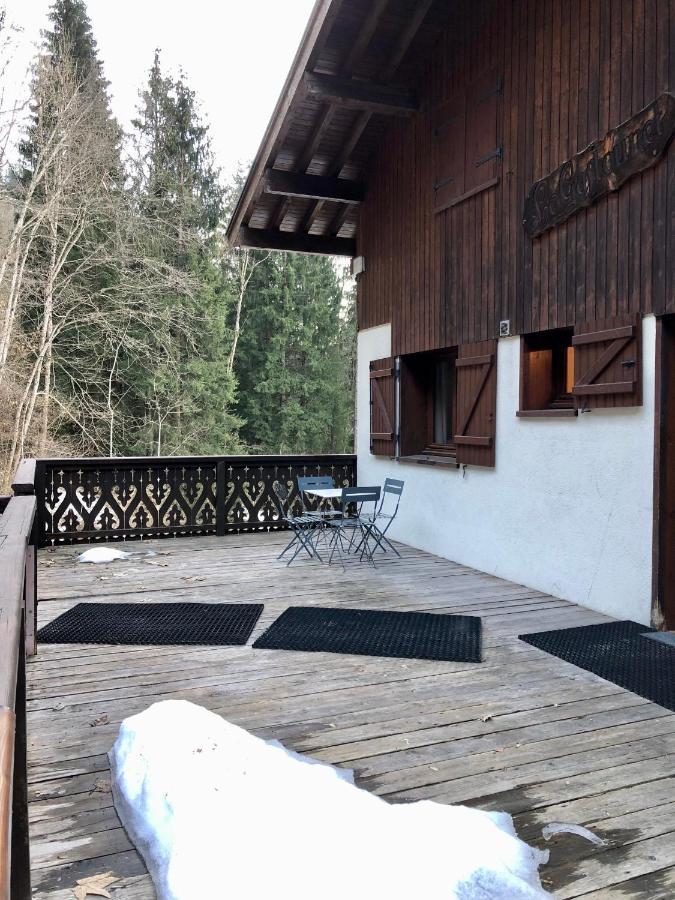 Chalet en pleine nature avec 2 appartements pour 6 ou 8 qui peuvent être réunis en 1 pour 14 personnes Saint-Gervais-les-Bains Extérieur photo